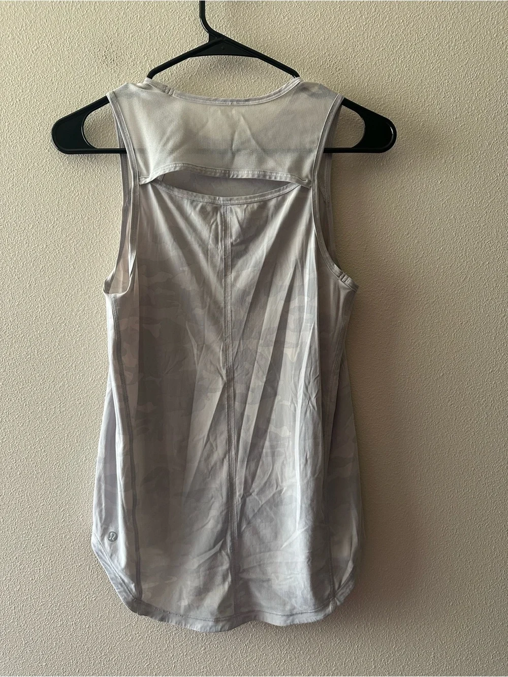 lululemon athletica see photo